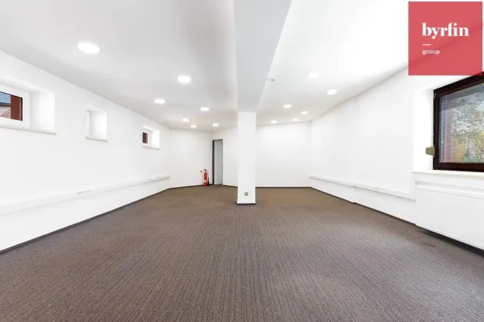 Pronájem kanceláře, Opava, Pekařská, 138 m2