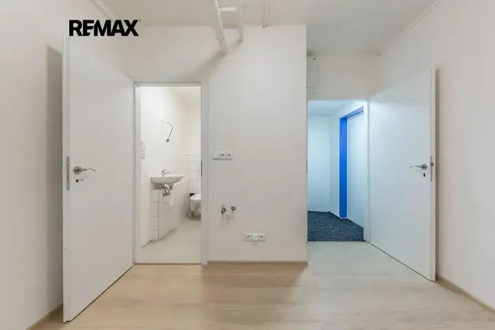 Prodej bytu 1+kk, Praha - Střížkov, Děčínská, 23 m2