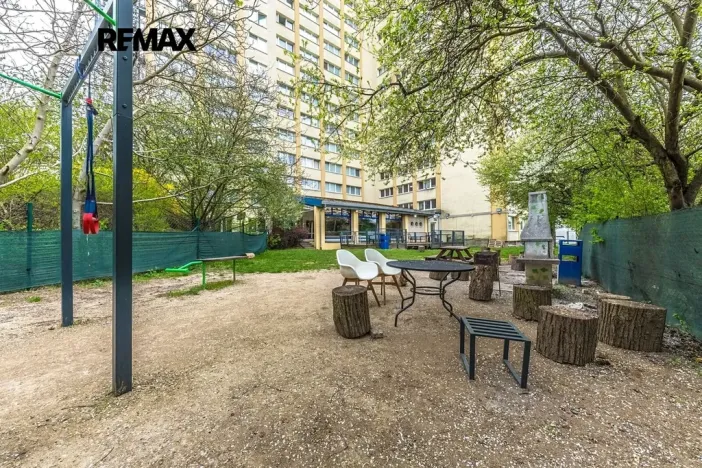 Prodej bytu 1+kk, Praha - Střížkov, Děčínská, 23 m2