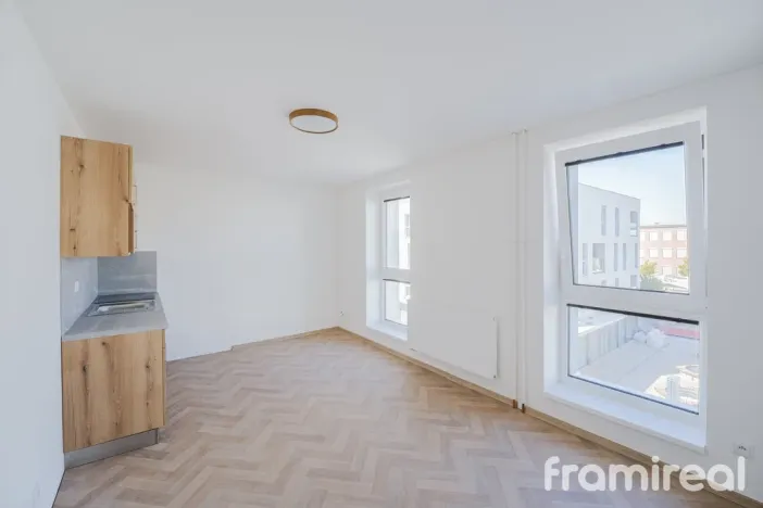 Pronájem bytu 1+kk, Veselí nad Moravou, náměstí Míru, 30 m2