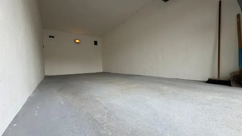 Prodej garáže, Praha - Strašnice, Limuzská, 16 m2