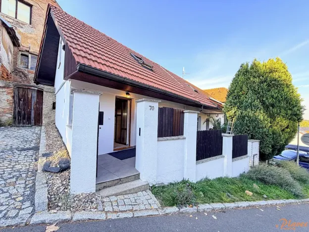 Pronájem bytu 2+1, Holubice, V Průhonu, 50 m2