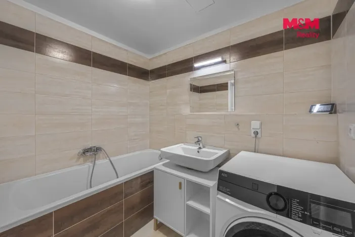 Prodej bytu 4+kk, Praha - Uhříněves, Jindřicha Bubeníčka, 76 m2