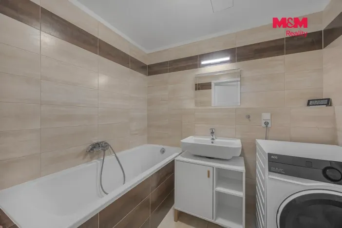 Prodej bytu 4+kk, Praha - Uhříněves, Jindřicha Bubeníčka, 76 m2