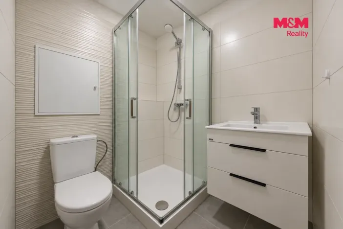 Pronájem bytu 1+1, Pardubice - Bílé Předměstí, Na Okrouhlíku, 28 m2