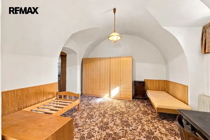 Prodej rodinného domu, Český Brod, nám. Arnošta z Pardubic, 150 m2