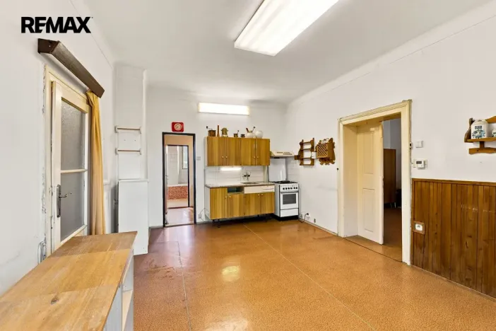 Prodej rodinného domu, Český Brod, nám. Arnošta z Pardubic, 150 m2
