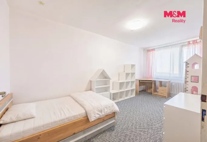 Prodej bytu 3+1, Chrudim - Chrudim III, Fibichova, 74 m2