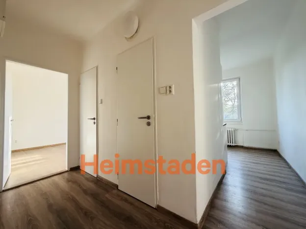 Pronájem bytu 2+1, Ostrava - Poruba, Francouzská, 51 m2