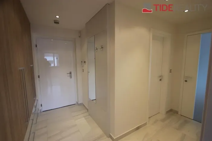 Pronájem bytu 2+kk, Praha - Smíchov, U Nikolajky, 61 m2