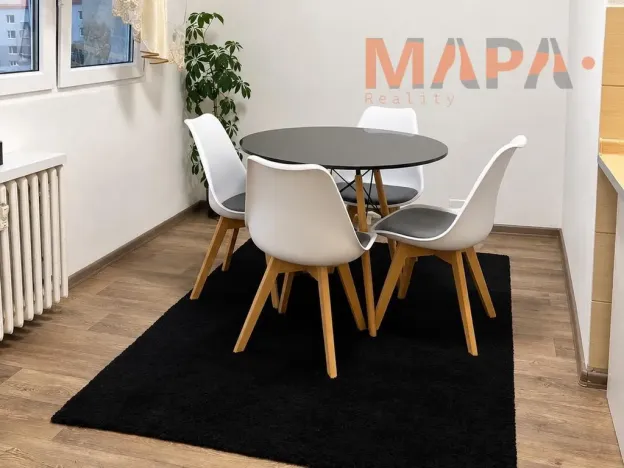 Prodej bytu 2+1, Chomutov, Dřínovská, 60 m2