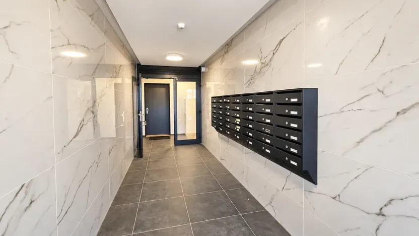 Pronájem bytu 2+kk, Praha, Haenkeho, 43 m2