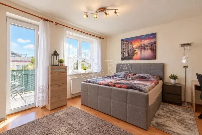 Pronájem bytu 1+kk, Strakonice - Strakonice I, Jezerní, 31 m2