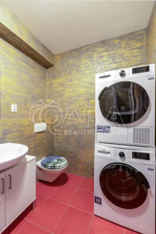 Pronájem bytu 1+kk, Strakonice - Strakonice I, Jezerní, 31 m2