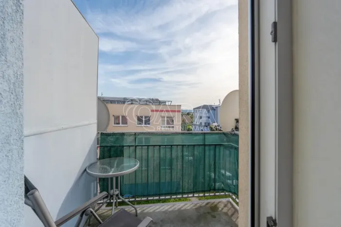Pronájem bytu 1+kk, Strakonice - Strakonice I, Jezerní, 31 m2