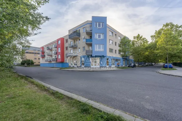 Pronájem bytu 1+kk, Strakonice - Strakonice I, Jezerní, 31 m2