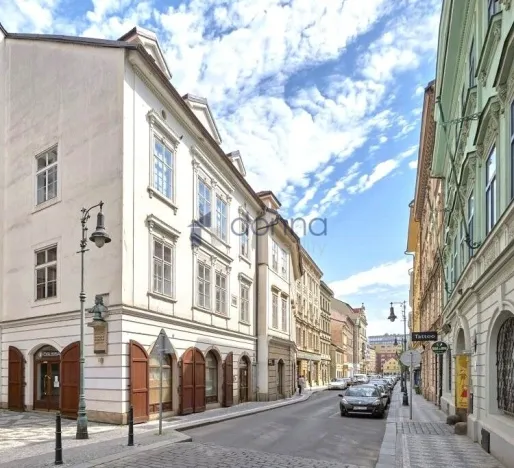 Pronájem kanceláře, Praha, Soukenická, 212 m2