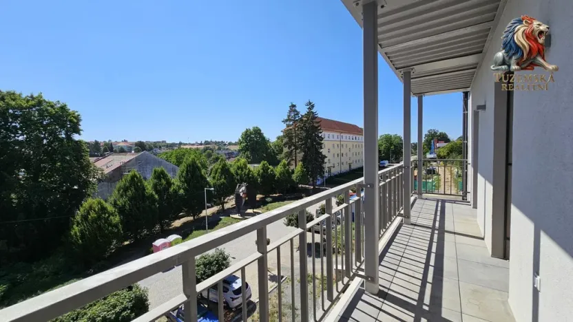 Prodej bytu 2+kk, Bystřice nad Pernštejnem, Masarykovo náměstí, 65 m2