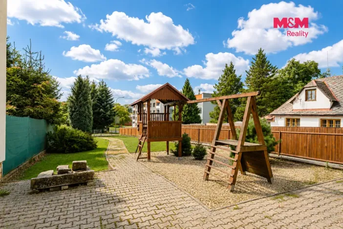 Prodej ubytování, Rokytnice v Orlických horách, náměstí T. G. Masaryka, 431 m2