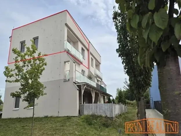 Pronájem bytu 3+kk, 64 m², Jaroslava Hlobila, Uherský Brod