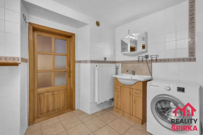 Prodej rodinného domu, Lukavice, 213 m2
