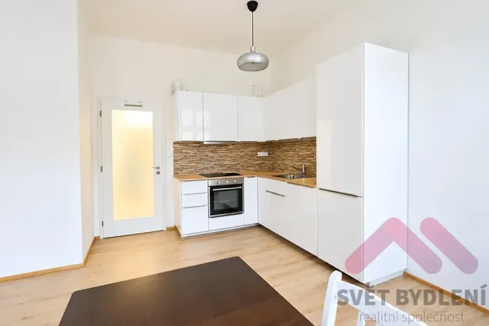 Pronájem bytu 2+kk, Praha - Žižkov, Kubelíkova, 44 m2
