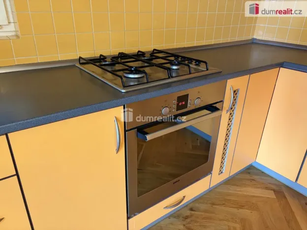 Pronájem bytu 2+kk, Praha - Bubeneč, Šmeralova, 84 m2
