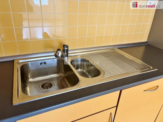 Pronájem bytu 2+kk, Praha - Bubeneč, Šmeralova, 84 m2