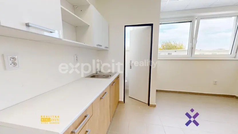 Pronájem bytu 1+kk, Slušovice, Dostihová, 27 m2