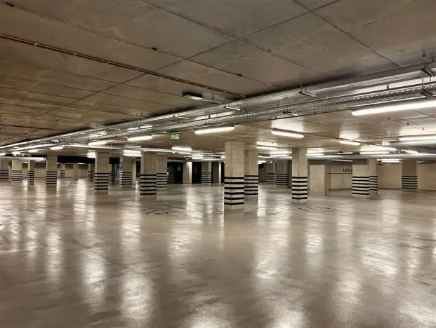 Pronájem garážového stání, Brno, Bratislavská, 14 m2