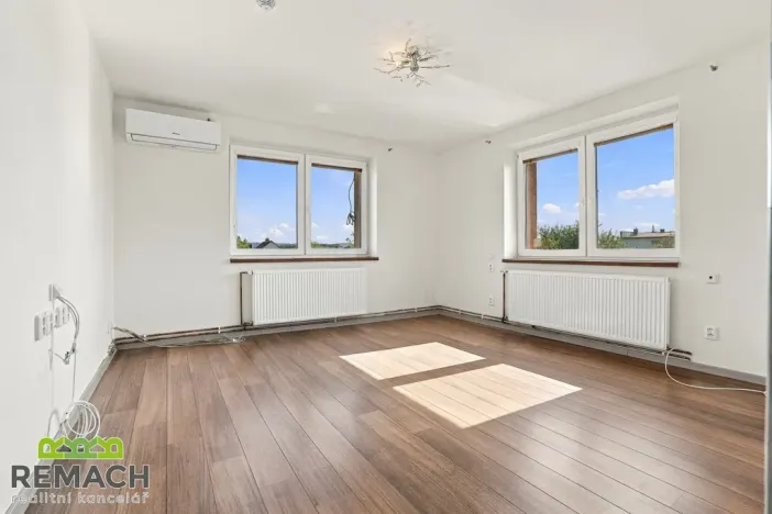 Pronájem bytu 4+kk, Hvozdná, K Větřáku, 102 m2
