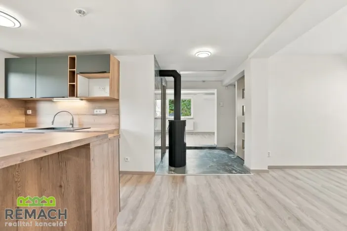 Pronájem bytu 4+kk, Hvozdná, K Větřáku, 102 m2