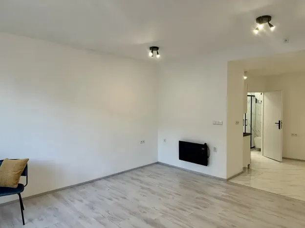 Pronájem bytu 1+kk, Praha - Smíchov, Křížová, 38 m2