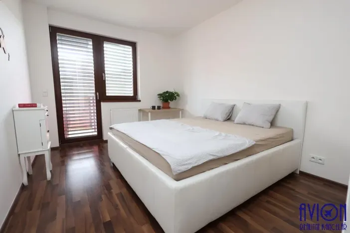 Pronájem bytu 2+kk, Praha - Stodůlky, Plzeňská, 50 m2