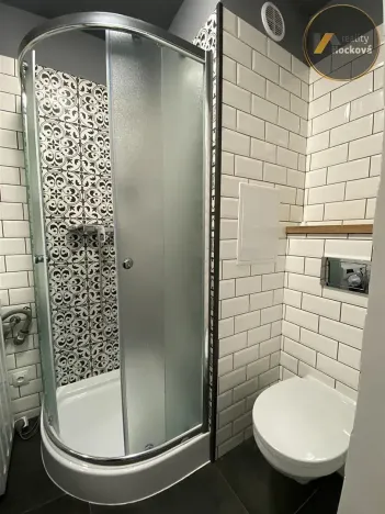 Pronájem bytu 1+kk, Kladno, Unhošťská, 27 m2