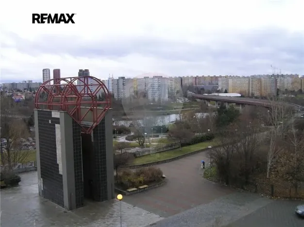 Pronájem bytu 3+1, Praha - Stodůlky, Sluneční náměstí, 90 m2
