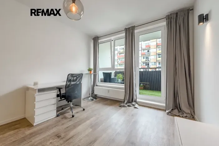 Pronájem bytu 2+kk, Praha - Vysočany, Pod Harfou, 55 m2