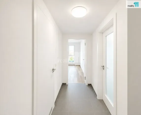 Prodej bytu 2+kk, Praha - Modřany, Kolmanova, 51 m2