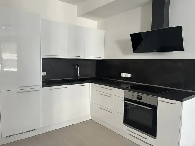 Prodej bytu 2+kk, Praha - Stodůlky, Ferrariho, 60 m2