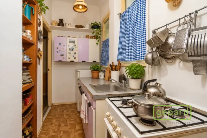 Prodej bytu 2+kk, Praha, V háji, 58 m2