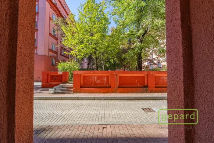 Prodej bytu 2+kk, Praha, V háji, 58 m2