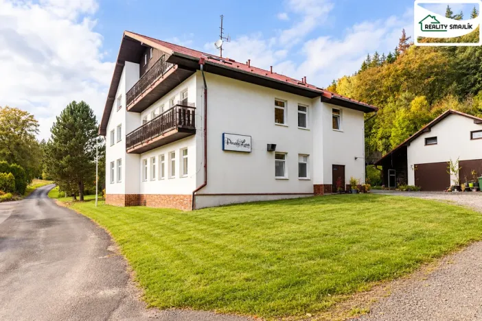 Prodej ubytování, Smolné Pece, 1015 m2