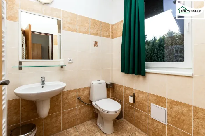 Prodej ubytování, Smolné Pece, 1015 m2