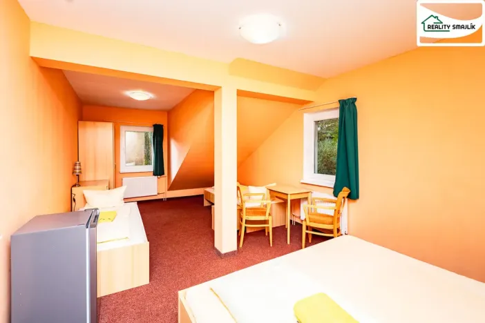 Prodej ubytování, Smolné Pece, 1015 m2