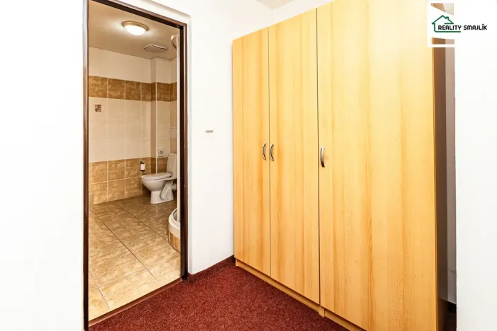Prodej ubytování, Smolné Pece, 1015 m2