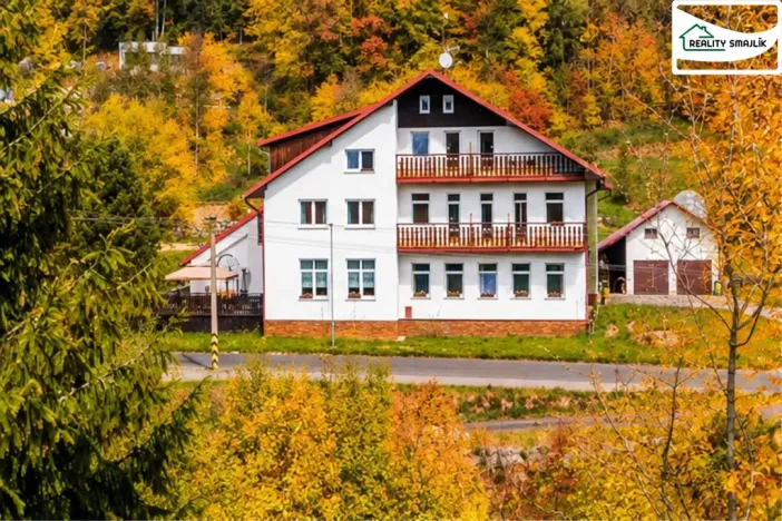 Prodej ubytování, Smolné Pece, 1015 m2