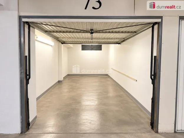 Pronájem garáže, Ústí nad Labem - Severní Terasa, Šrámkova, 20 m2