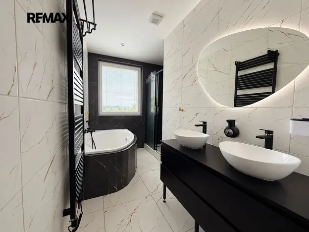 Prodej bytu 3+kk, Ostroměř, Školní, 82 m2