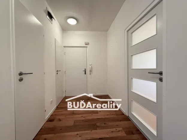 Pronájem bytu 2+1, Zlín, M. Knesla, 55 m2