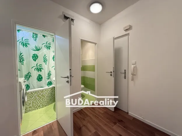 Pronájem bytu 2+1, Zlín, M. Knesla, 55 m2